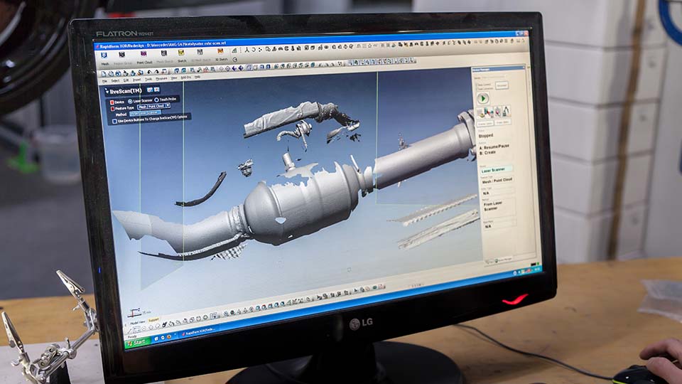 The CAD systems use the scanned 3D data as source information.